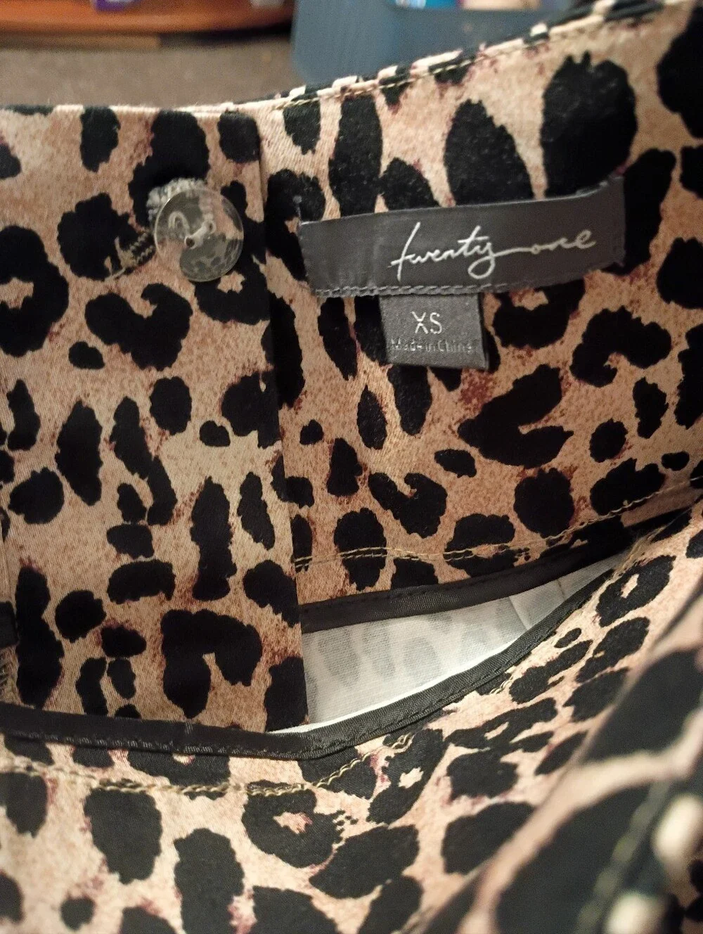 twentyone Size XS Animal Print Mini Skirt Zipper Close